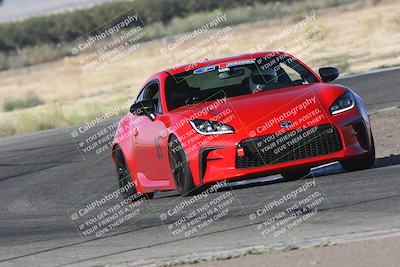 media/Sep-15-2024-Speed Ventures (Sun) [[7a54f7ed2f]]/86 Group/Session 1 (Outside Grapevine)/